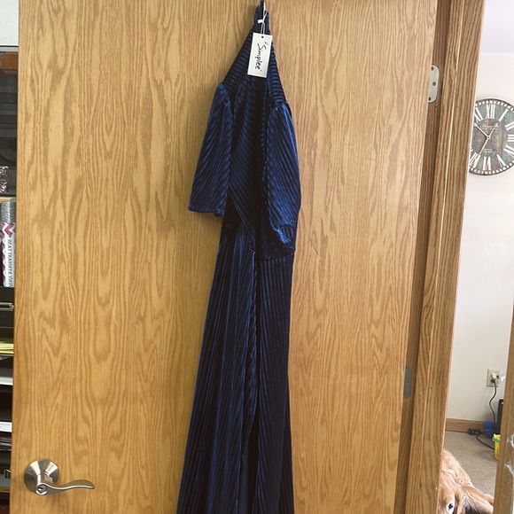 Blue Lush Velvet Butterfly Sleeve Ribbed Maxi Dress - Picture 10 of 11